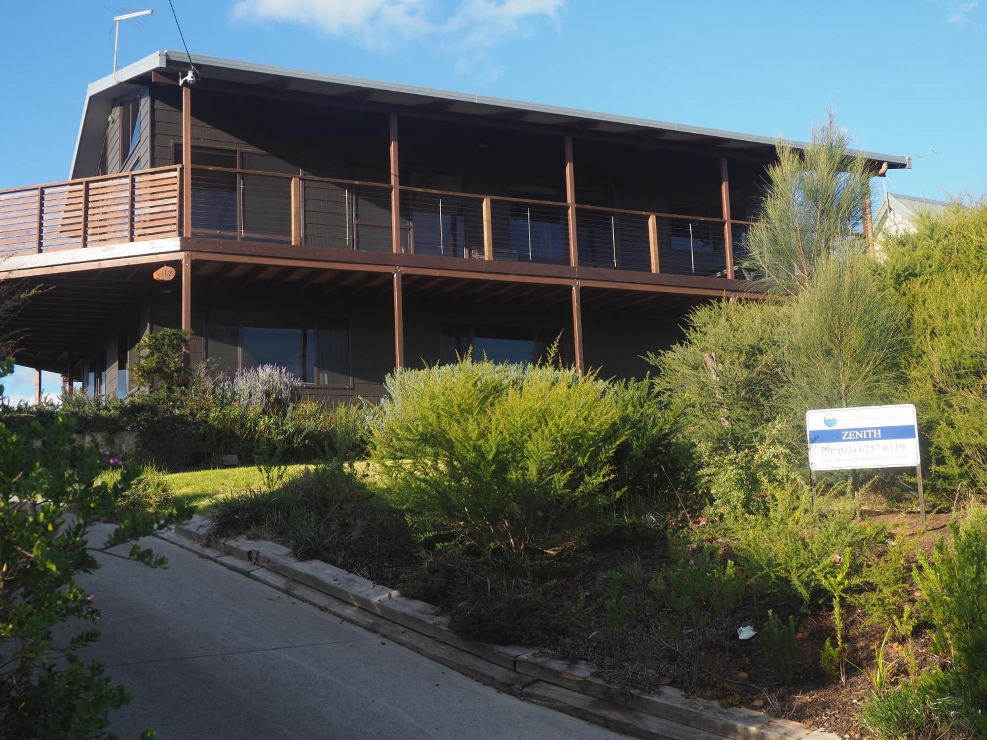 Zenith Villa Coles Bay Exterior photo